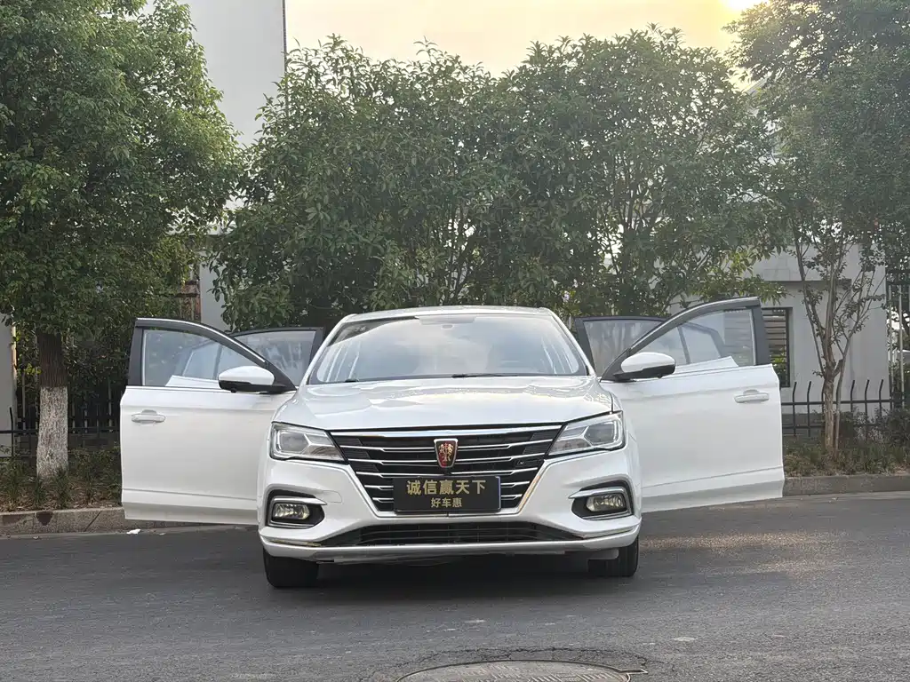 Roewe i5 — фото 2