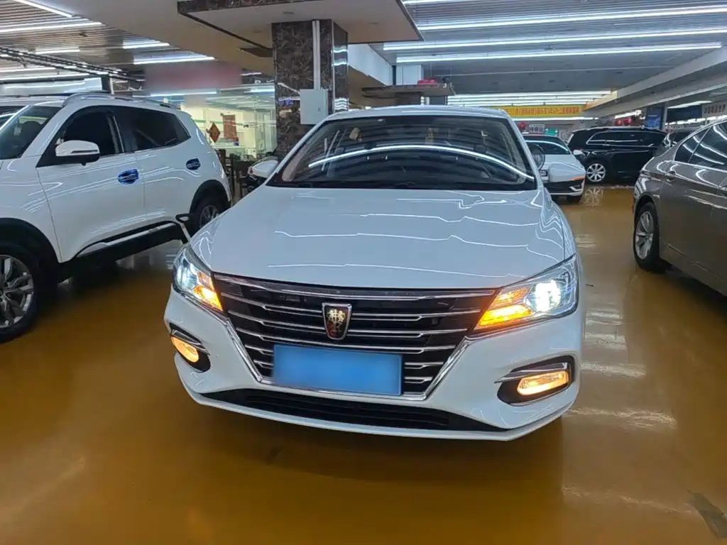 Roewe i5 — фото 3