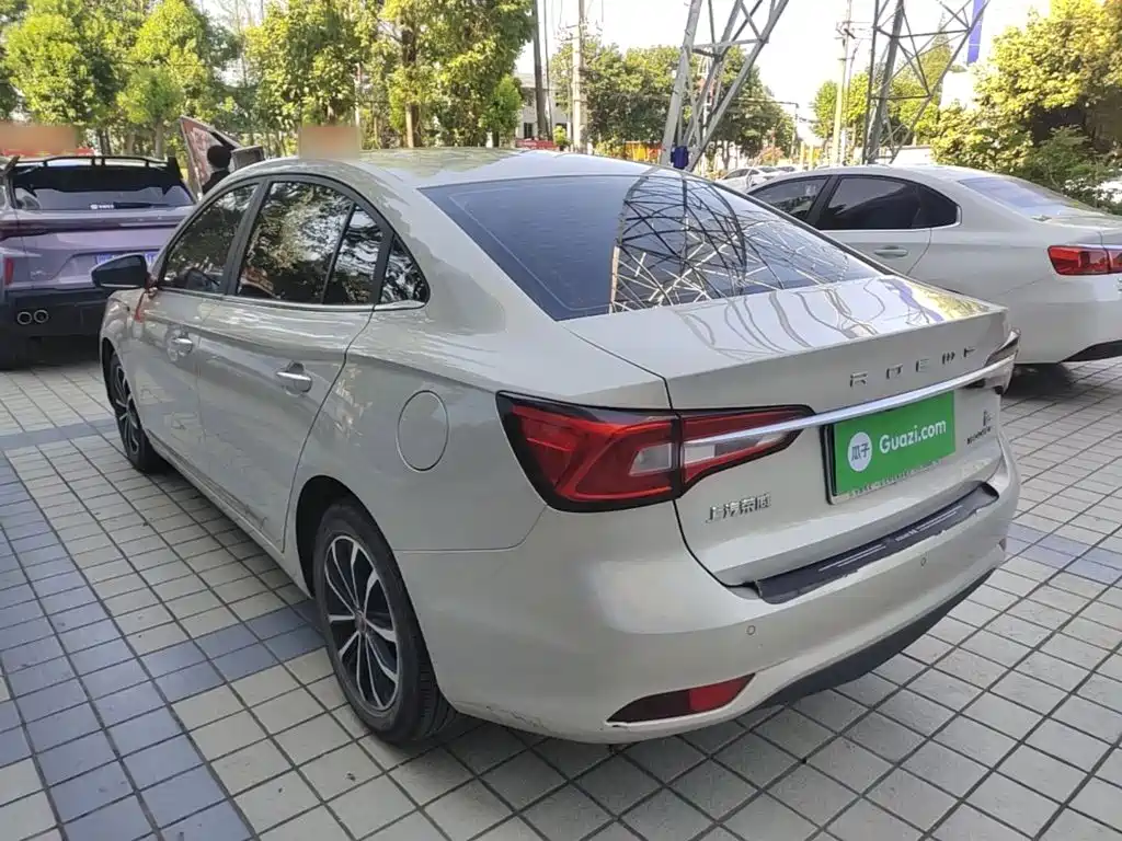 Roewe i5 — фото 5