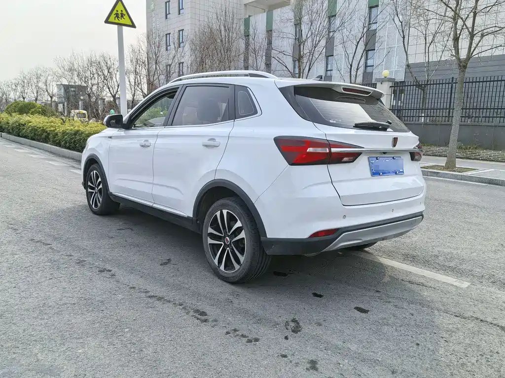 Roewe RX3 — фото 6