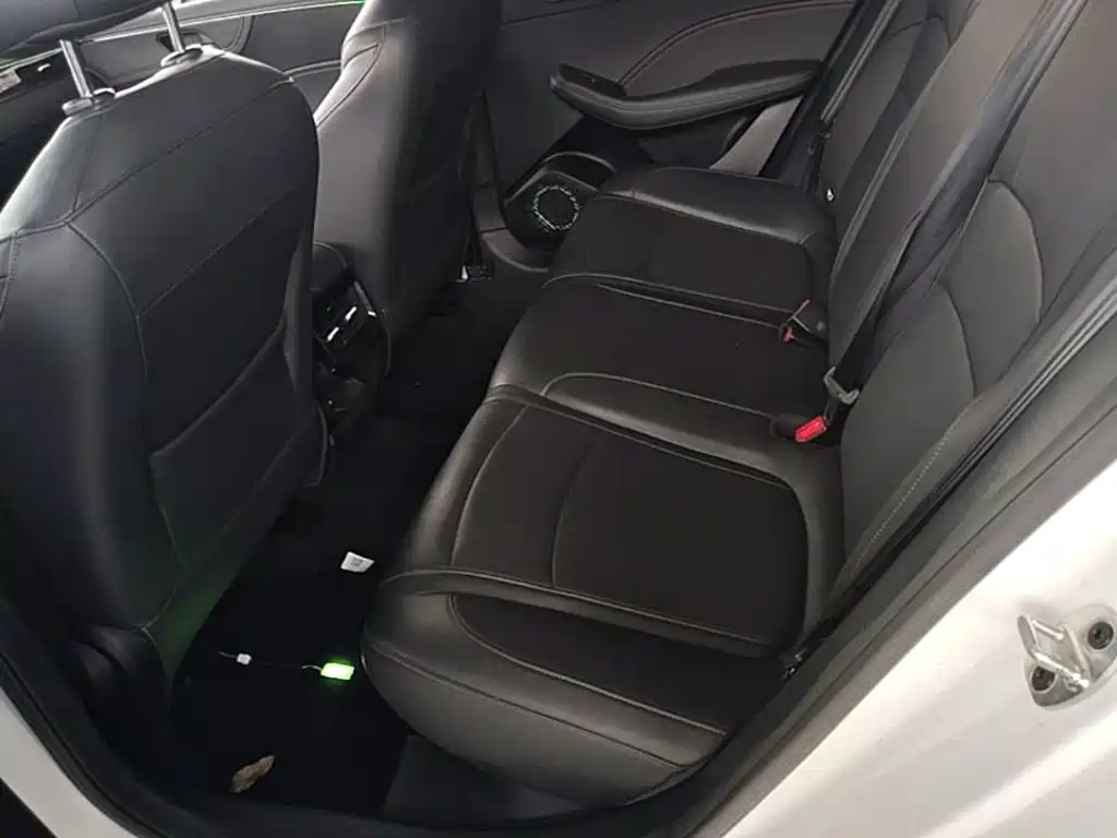 Roewe i5 — фото 13