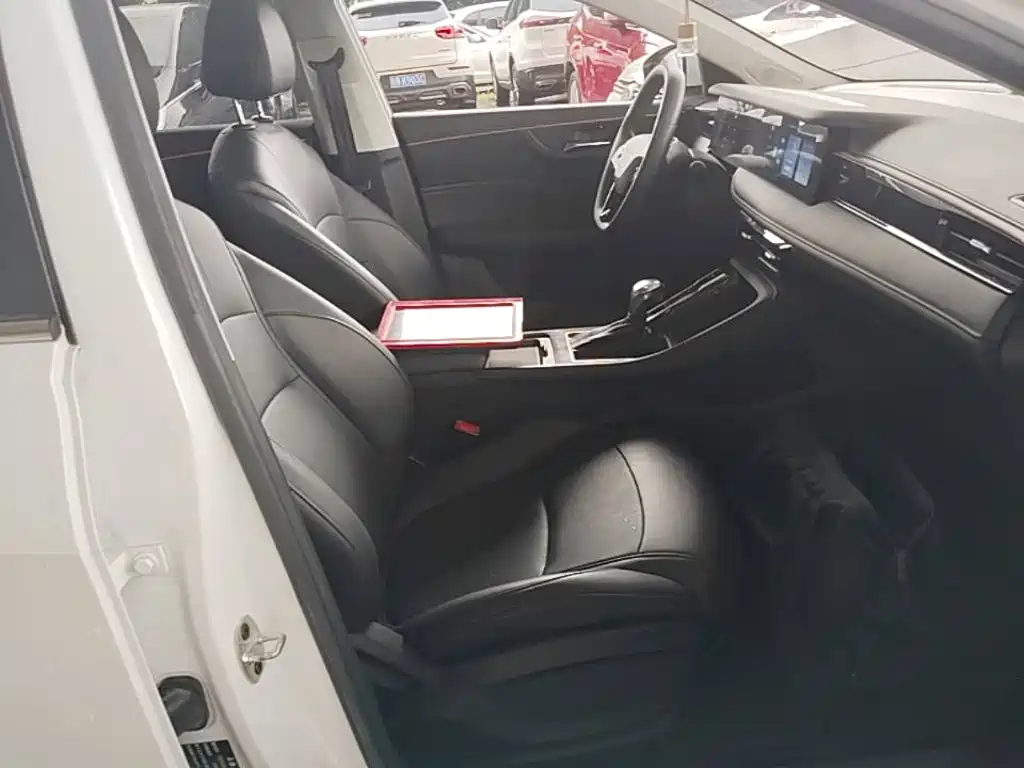 Roewe i5 — фото 20