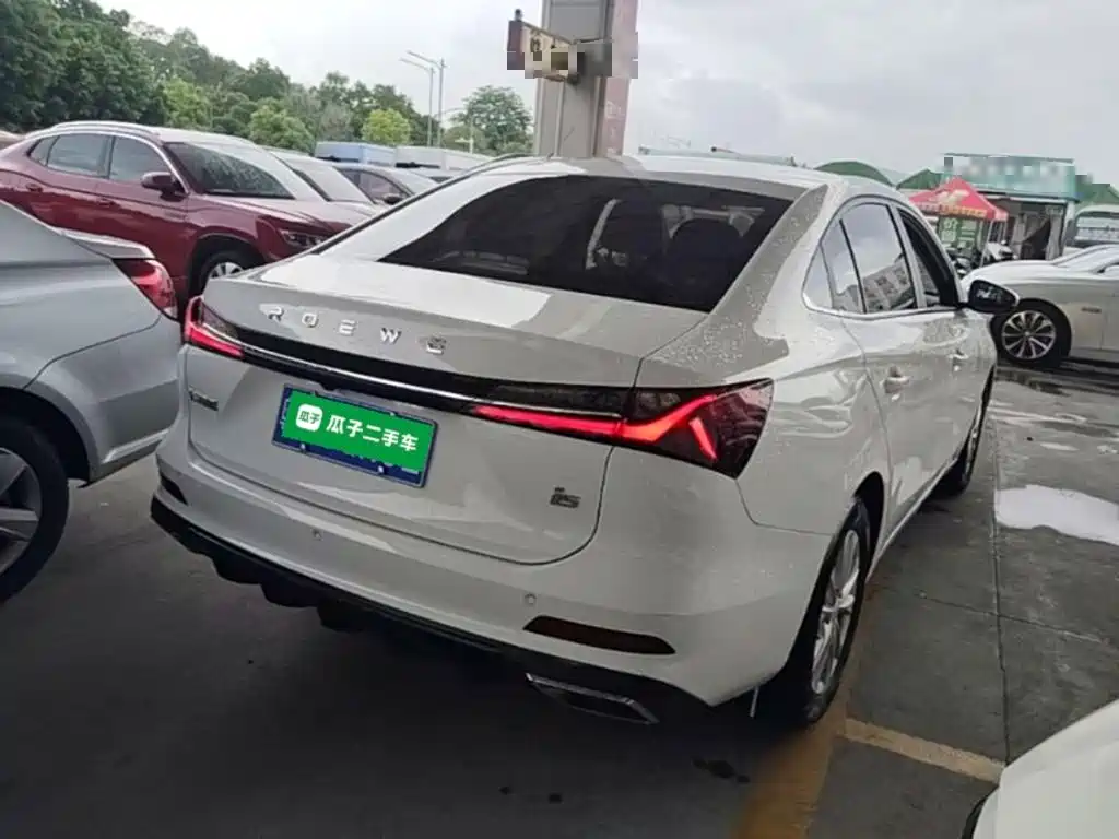 Roewe i5 — фото 5