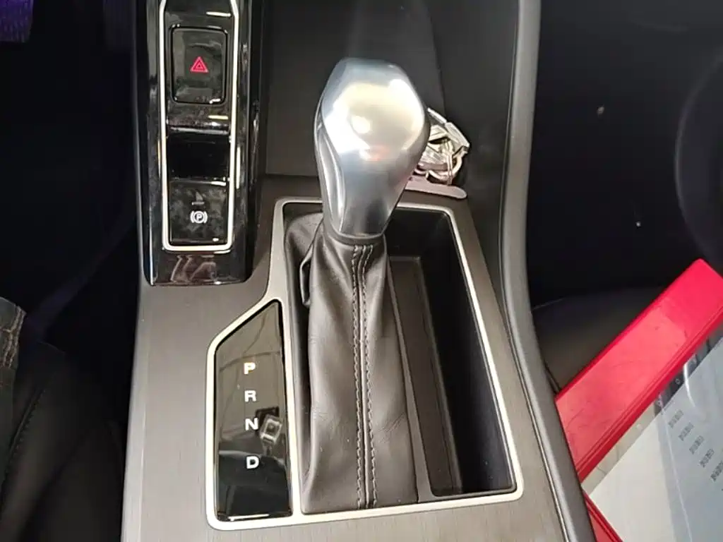 Roewe i5 — фото 9