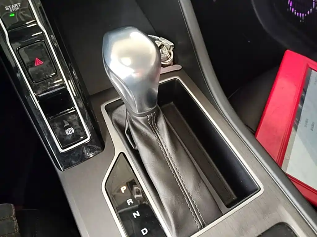 Roewe i5 — фото 10