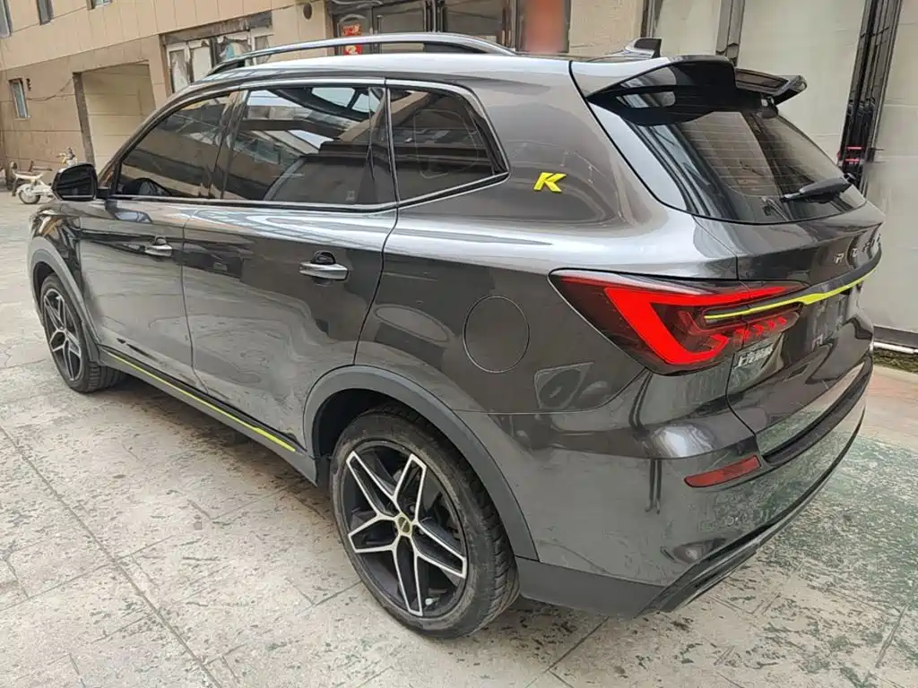 Roewe RX5 — фото 5