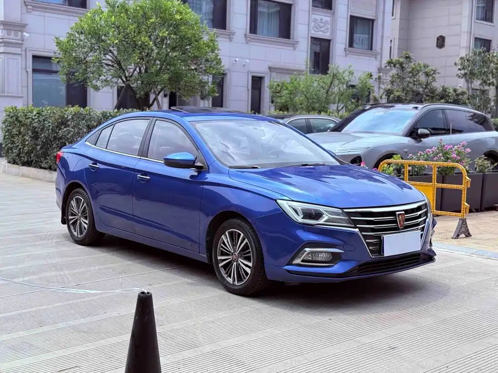 Roewe i5 — фото 3