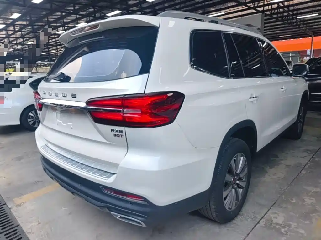Roewe RX8 — фото 7