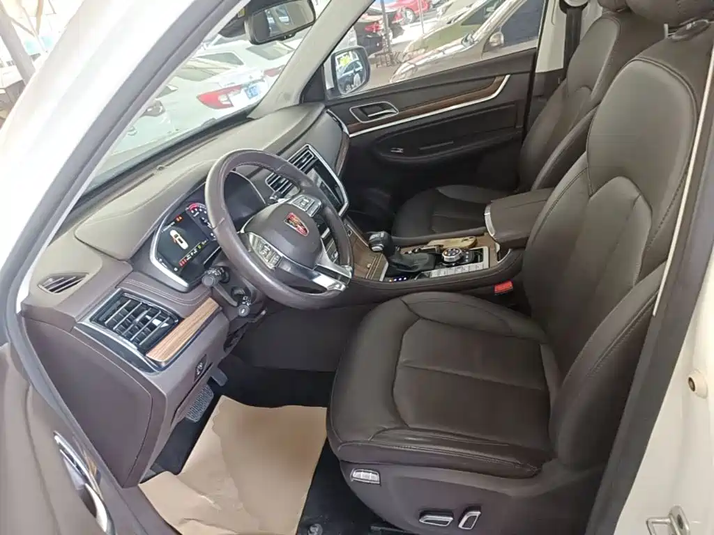 Roewe RX8 — фото 15