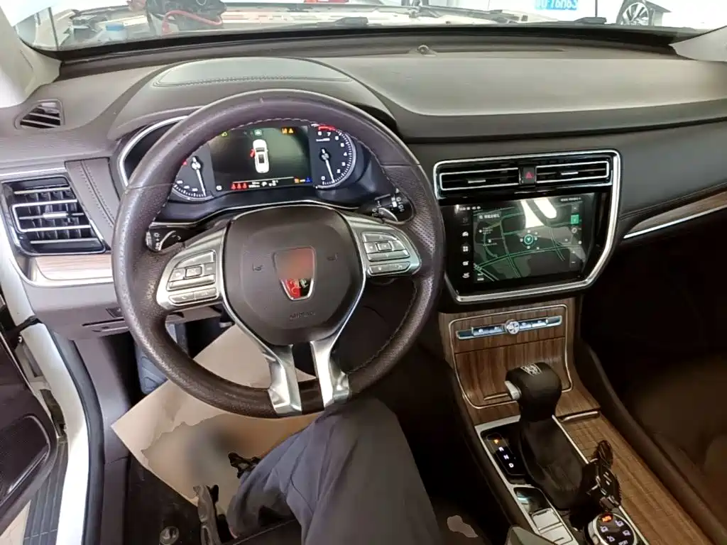 Roewe RX8 — фото 10