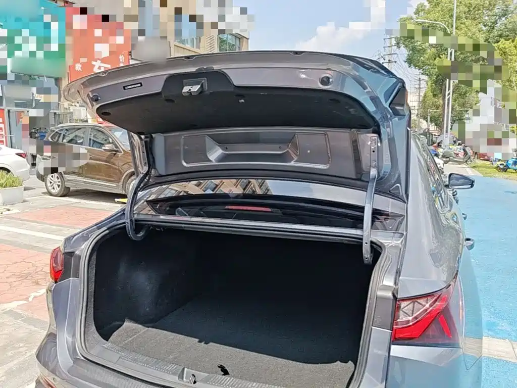 Roewe i5 — фото 19