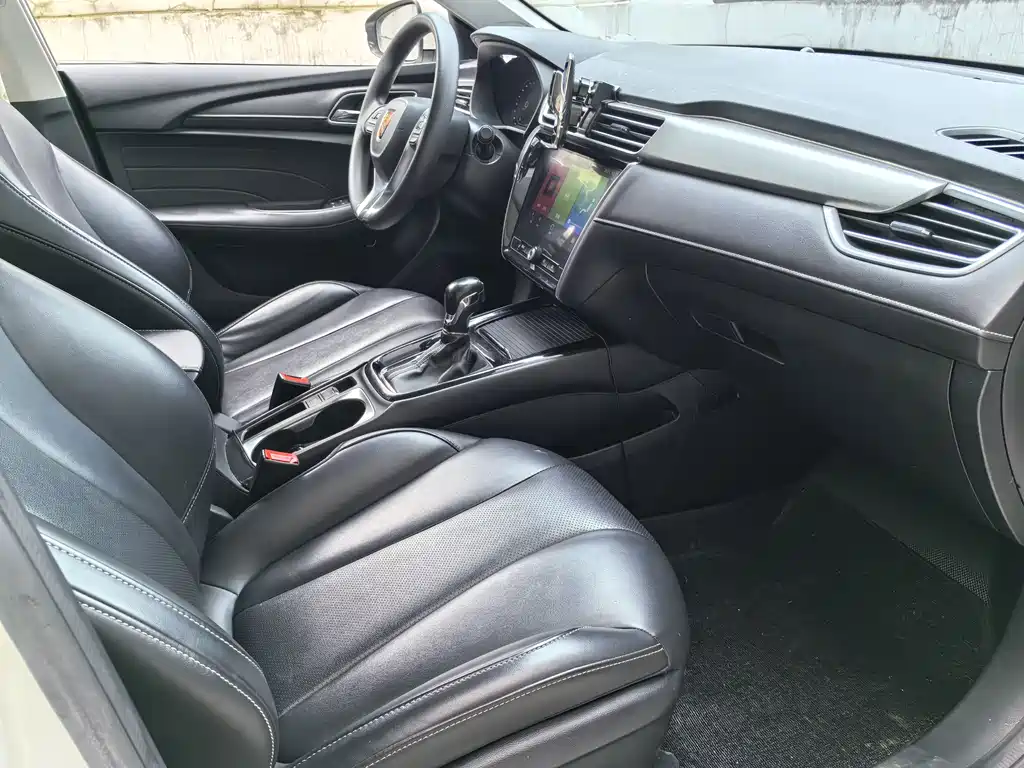 Roewe i5 — фото 11