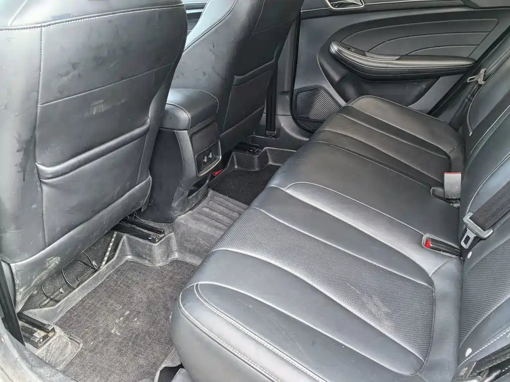Roewe i5 — фото 10