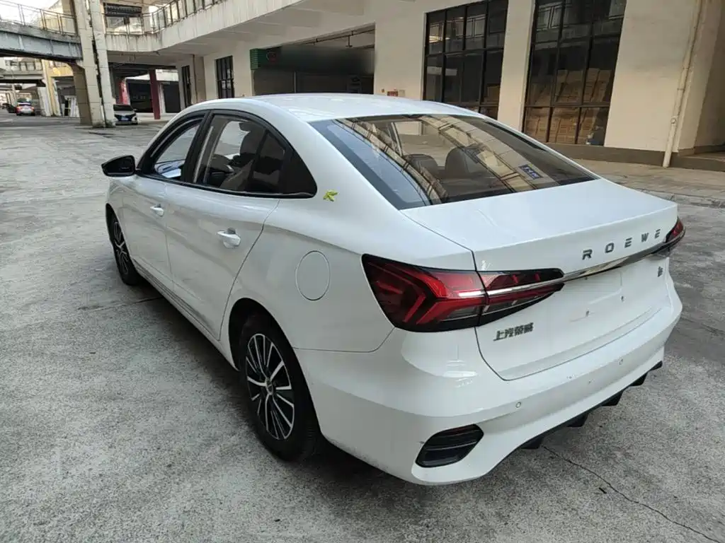 Roewe i5 — фото 5