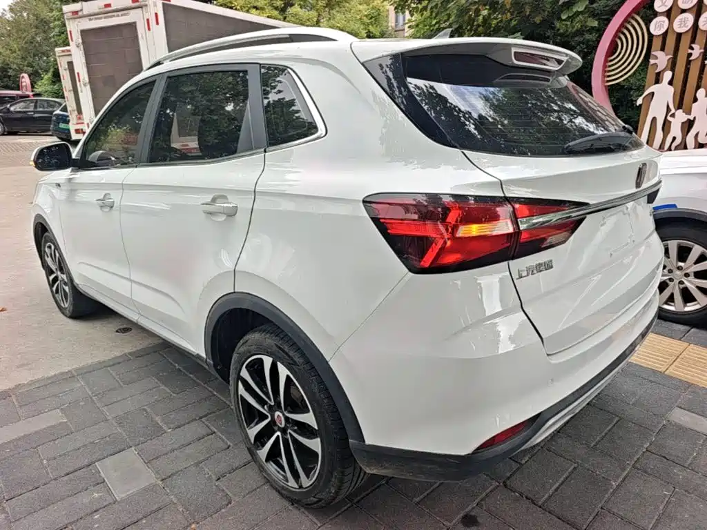 Roewe RX3 — фото 22