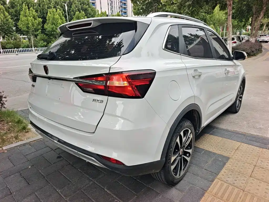 Roewe RX3 — фото 4