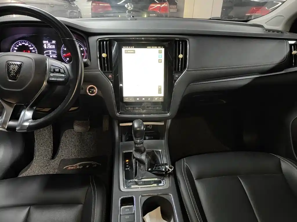 Roewe i6 Classic — фото 13