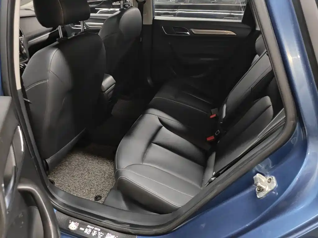 Roewe i6 Classic — фото 17