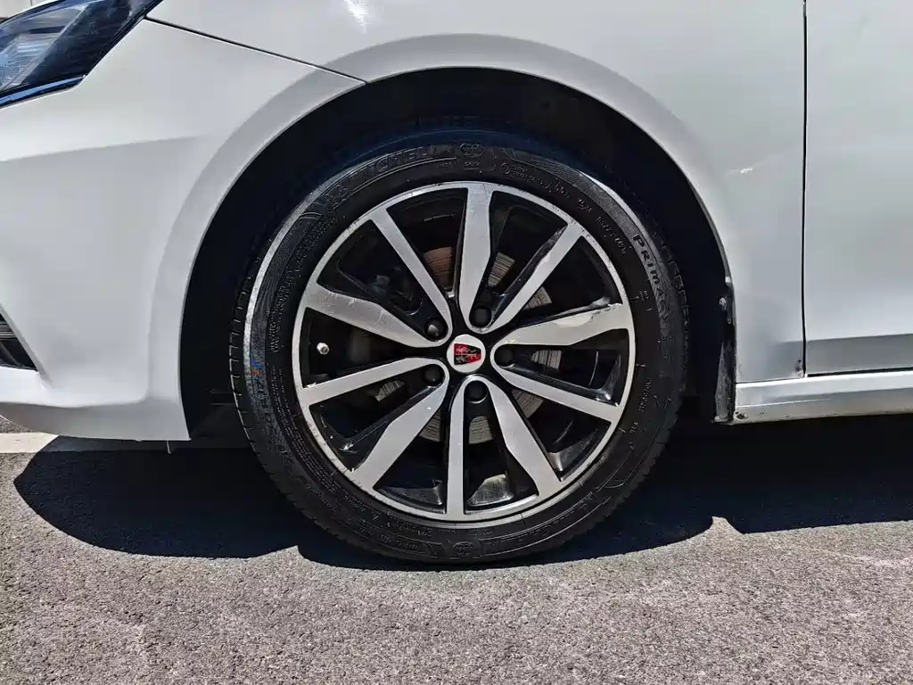 Roewe i6 Classic — фото 30