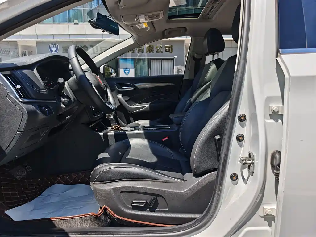 Roewe i6 Classic — фото 10