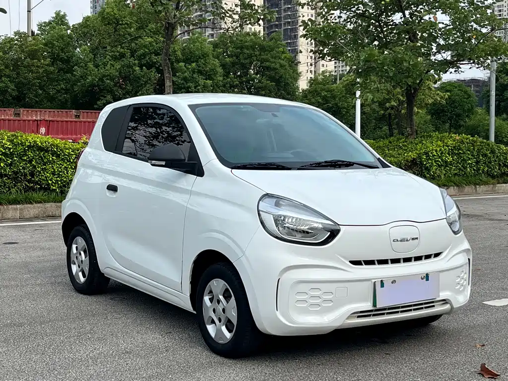 Roewe Clever — фото 3