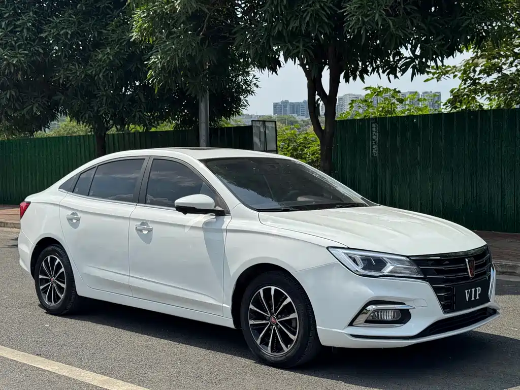 Roewe i5 — фото 3