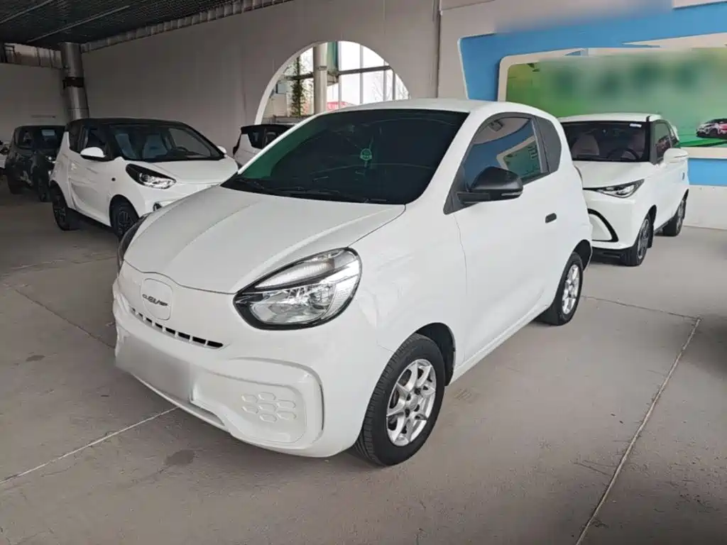 Roewe Clever — фото 2