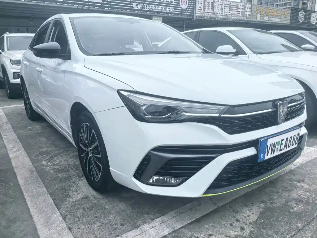 Roewe i5 — фото 3