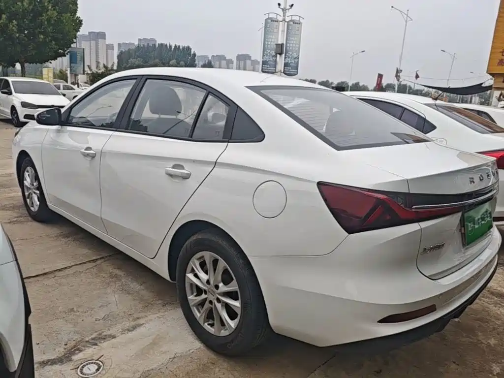 Roewe i5 — фото 5