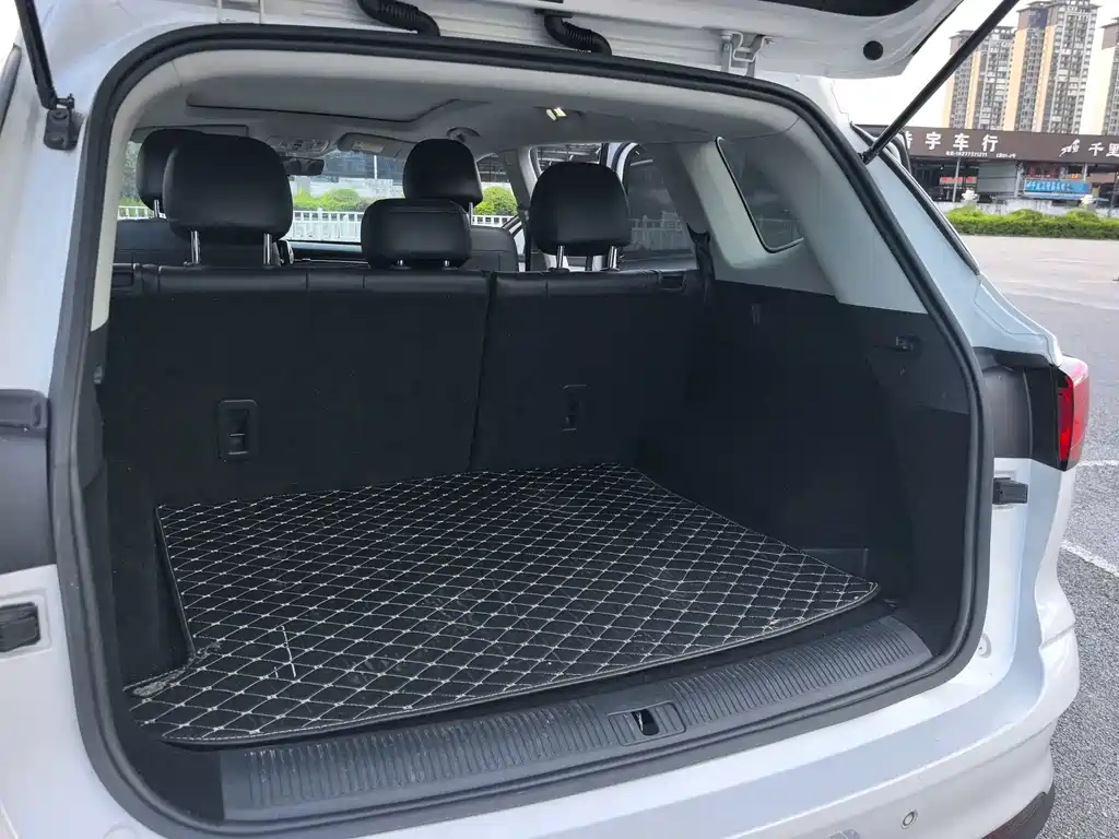 Roewe RX5 MAX — фото 15