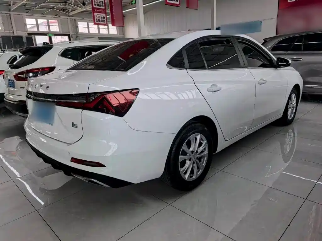 Roewe i5 — фото 13