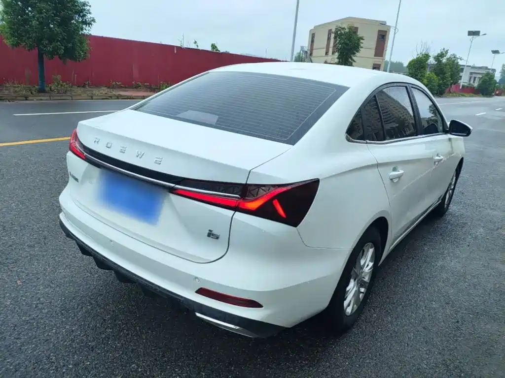 Roewe i5 — фото 7