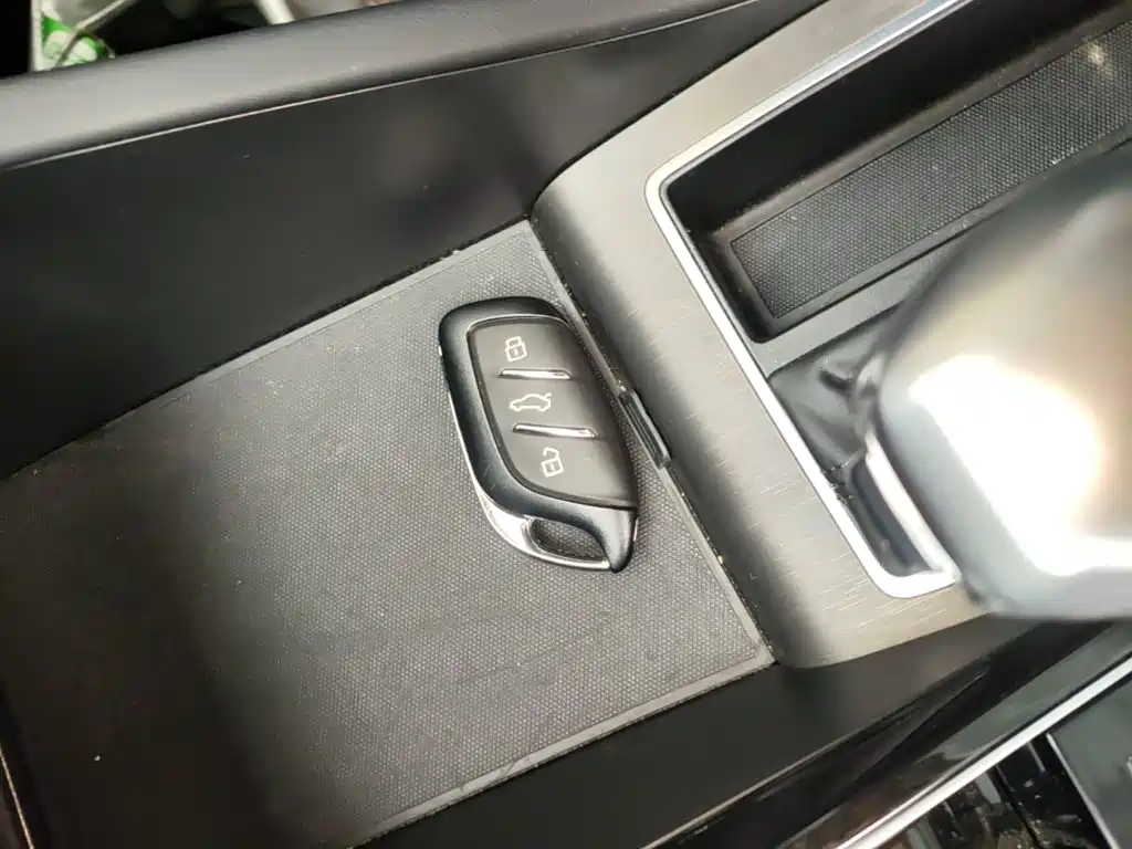 Roewe i5 — фото 9