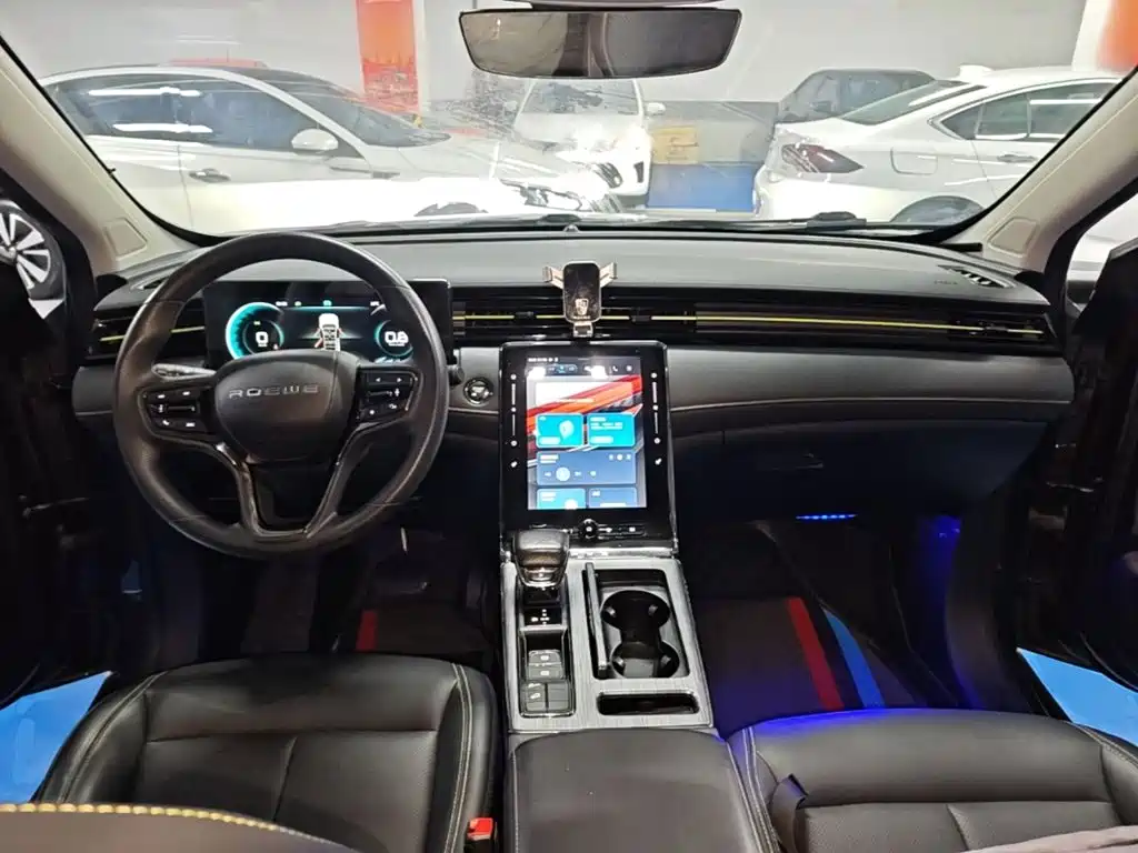 Roewe RX5 — фото 10
