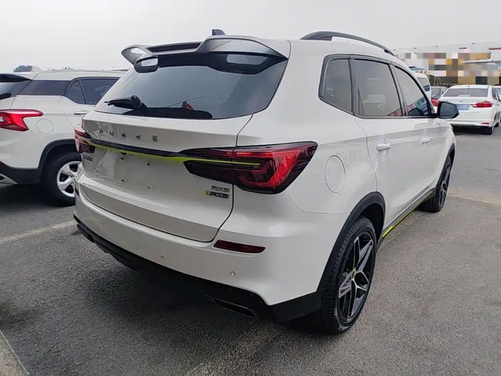Roewe RX5 New Energy — фото 7