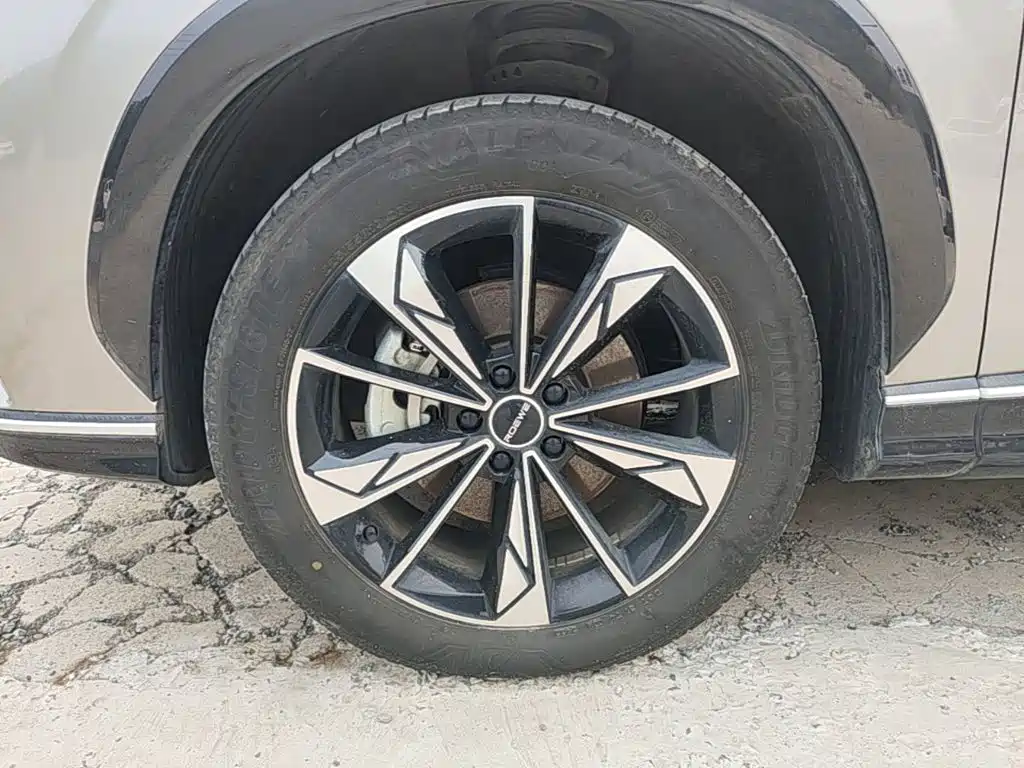 Roewe RX5 — фото 23