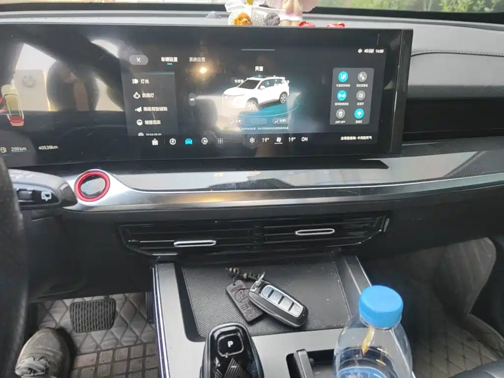 Roewe RX5 MAX — фото 6