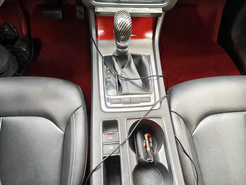 Roewe i6 Classic — фото 14