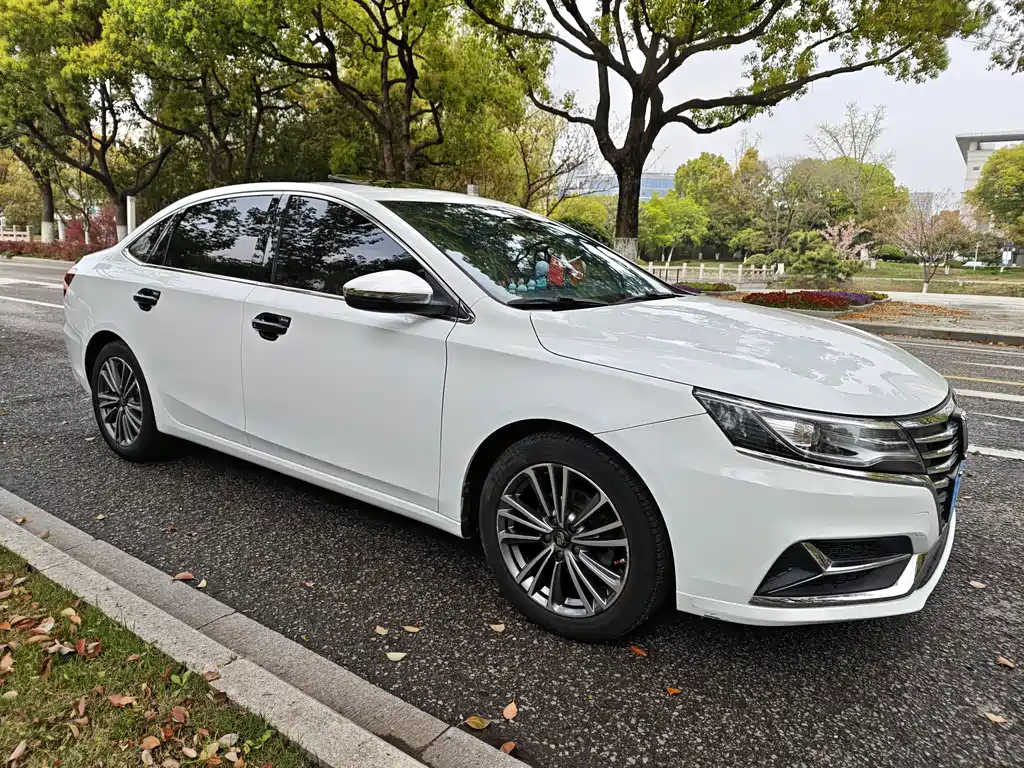 Roewe i6 Classic — фото 3