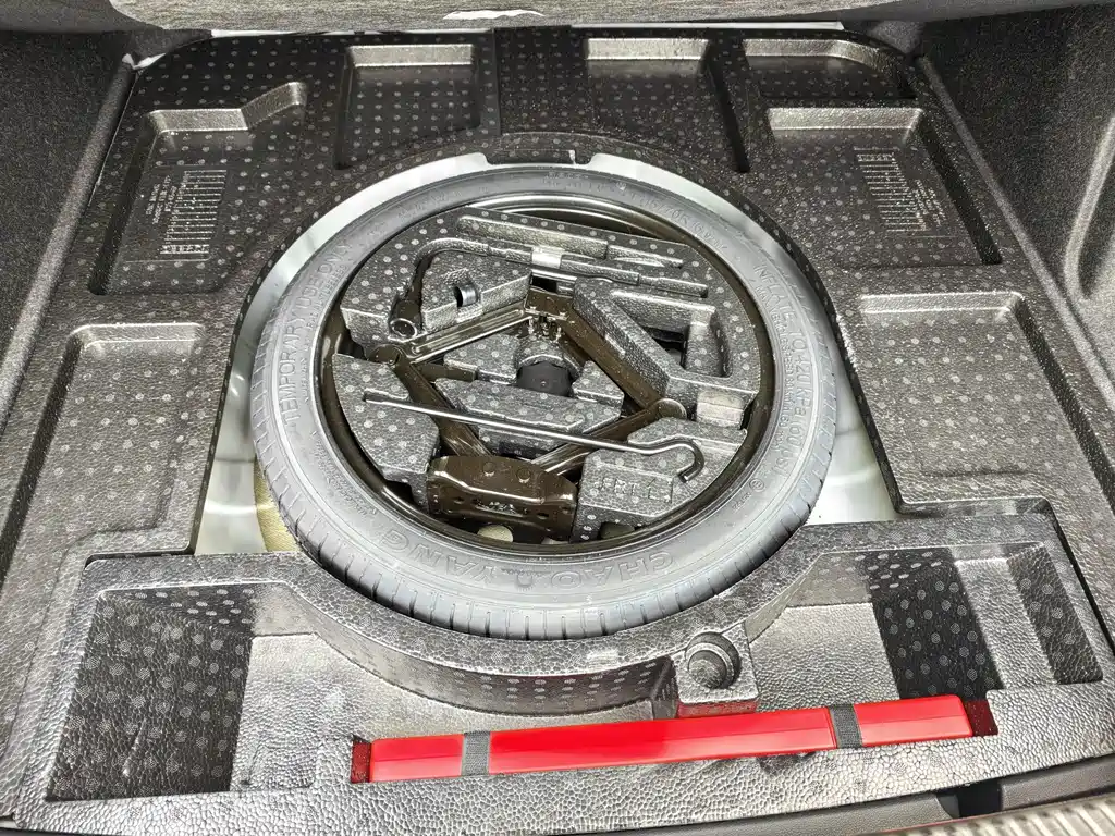 Roewe i6 Classic — фото 21