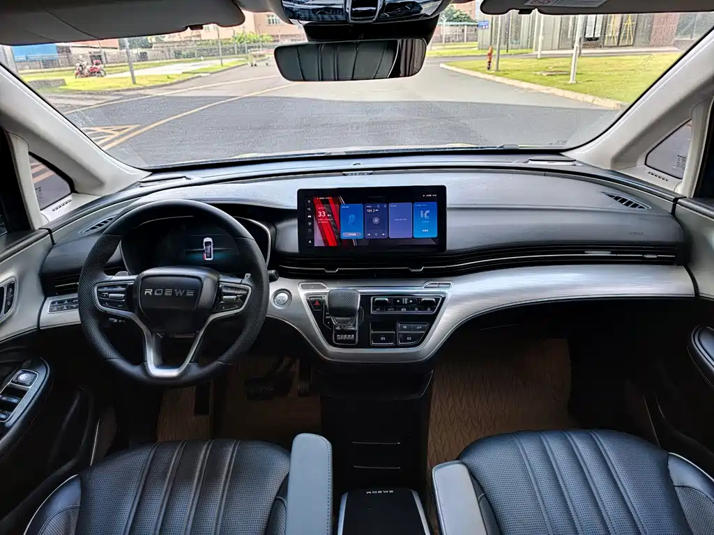 Roewe iMAX8 — фото 9