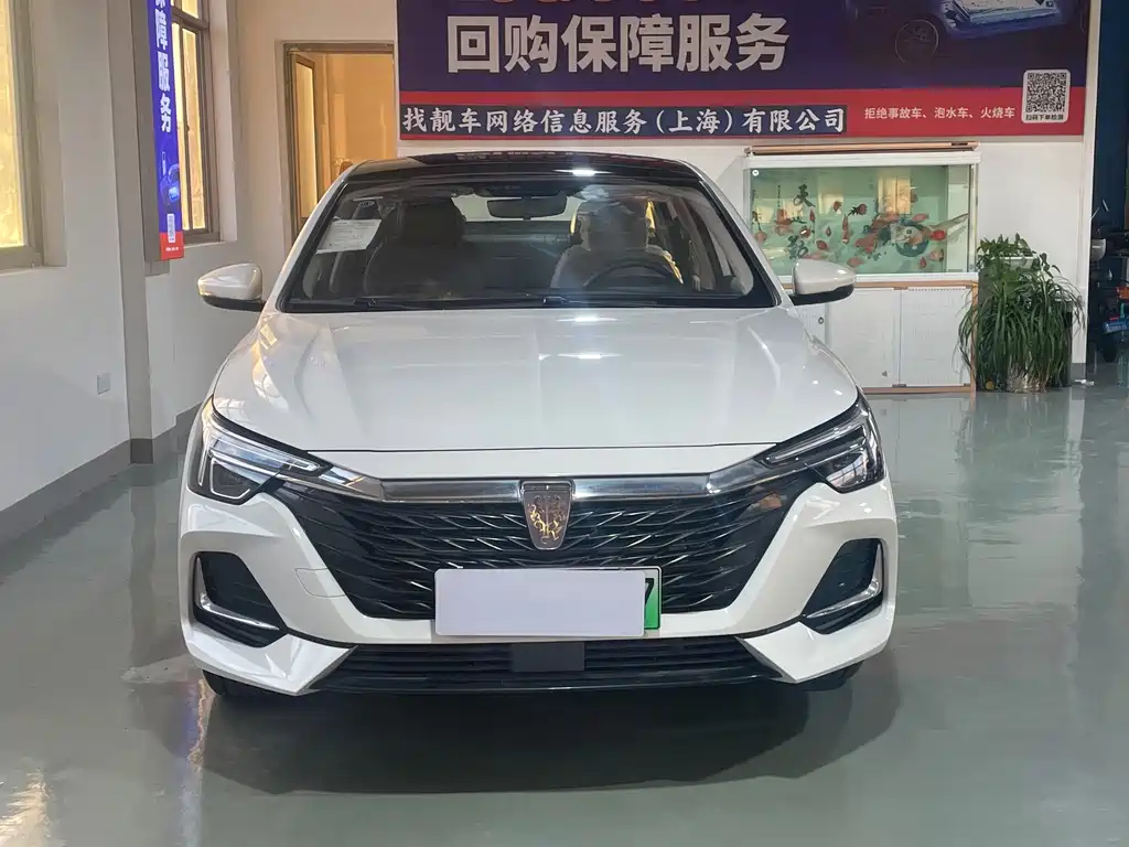 Roewe i6 MAX New Energy — фото 2