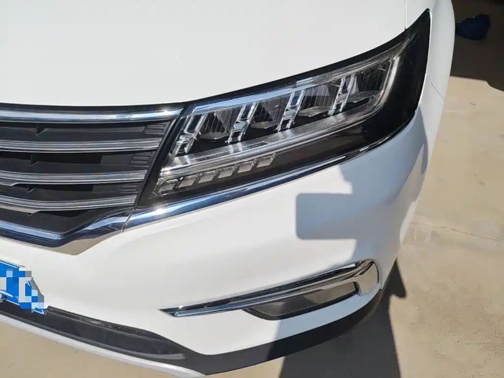 Roewe RX5 — фото 24