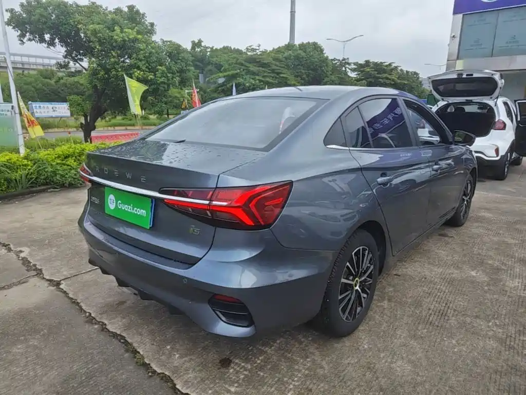 Roewe i5 — фото 7
