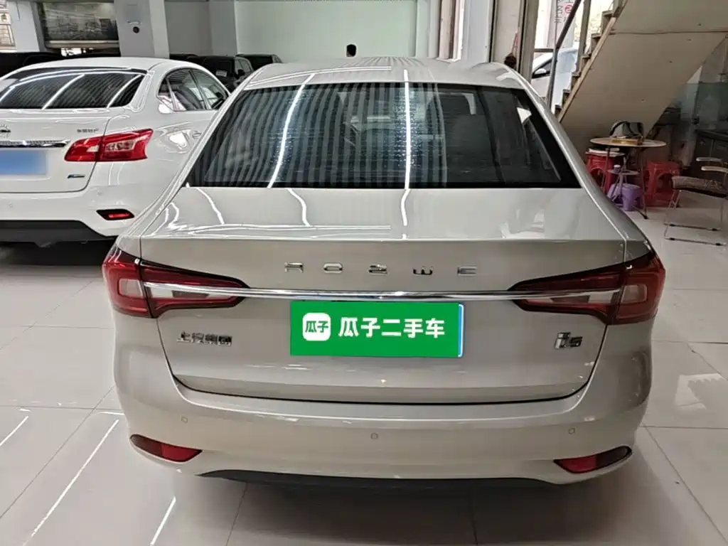 Roewe i5 — фото 6