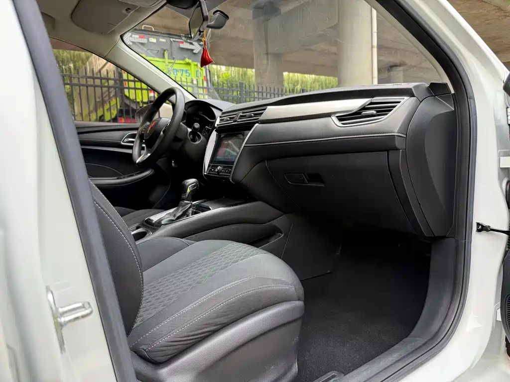 Roewe i5 — фото 9