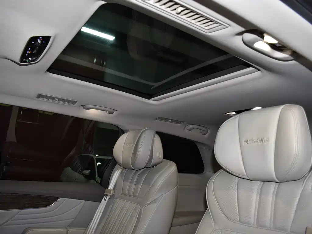 Roewe iMAX8 — фото 14