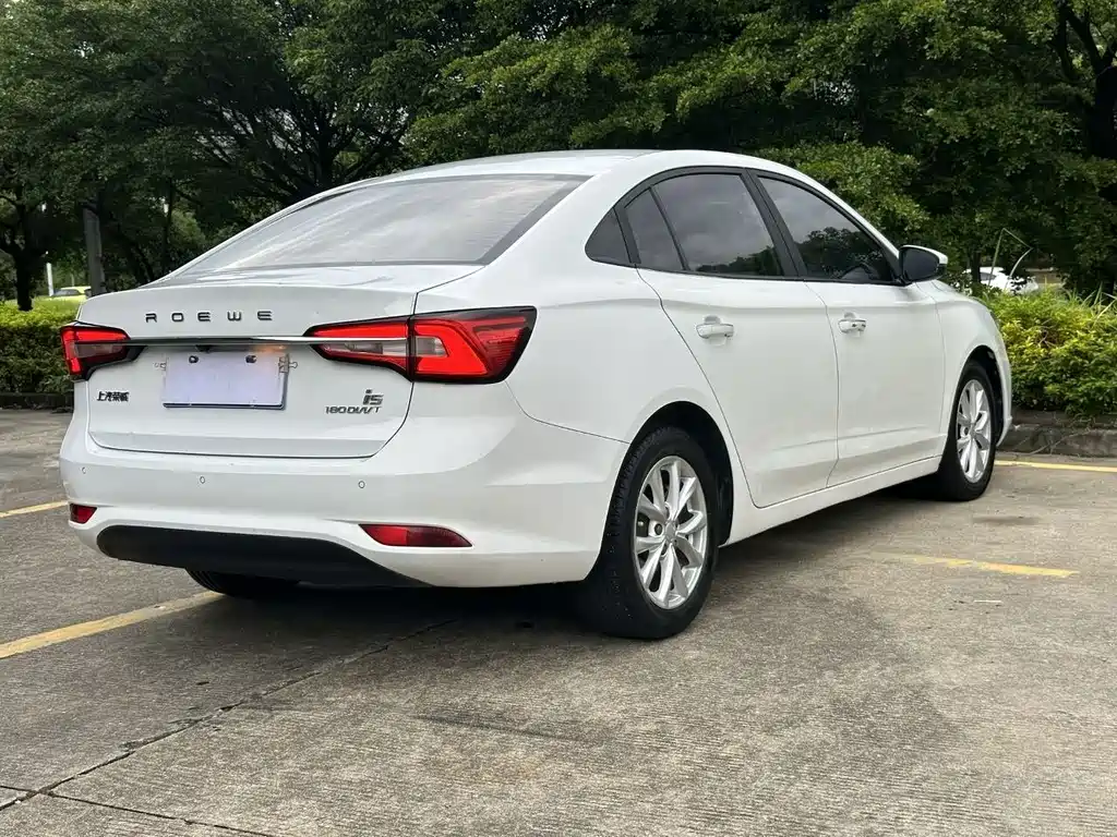 Roewe i5 — фото 7