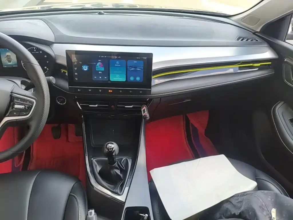 Roewe i5 — фото 13