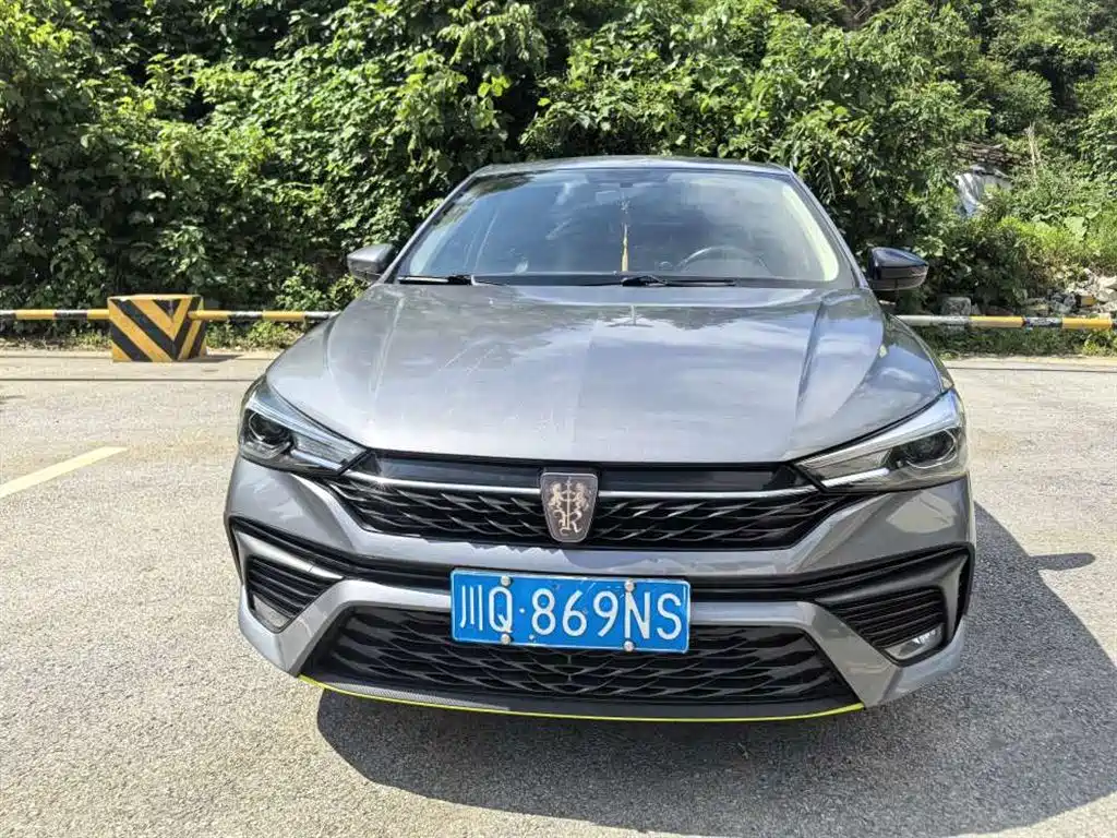 Roewe i5 — фото 2